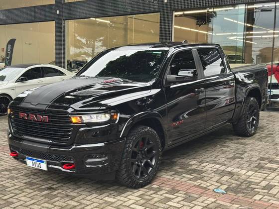 RAM 1500 3.0 HURRICANE 6 BITURBO GASOLINA LARAMIE NIGHT EDITION CD 4X4 AUTOMÁTICO
